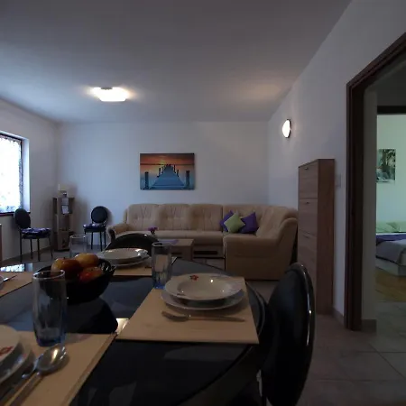 Holiday House Chiara *